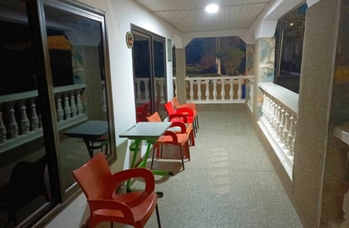 Amasaman House | nSpacious 2-Bedroom Family Home in Amasaman with AC,WiFi, Greenery & Warmth