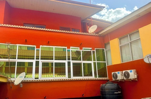 Kumasi House | O Ansah Plaza Lodge - Comfortable Rooms in the Heart of Kumasi.Free WiFi,Parking