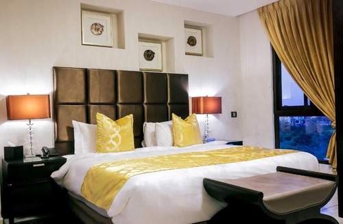Kumasi Hotel | Oak Plaza Suites