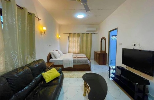 Akosombo Hotel | Odo So Royal Hotel
