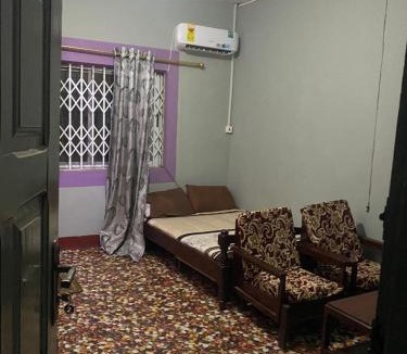 Mamprobi Hotel | Optima Group ta Sharpiro Hotel