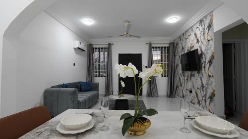 Kweiman Apartment | Oyarifa Luxury Condo