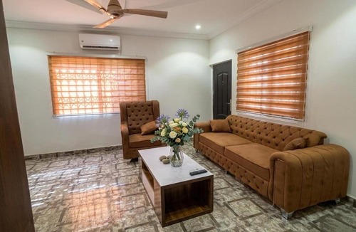 Tamale Apartment | Paradise Creek Hotel