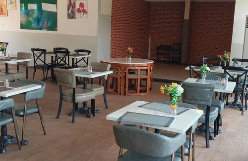 Teshie Hotel | Peach City Hotel