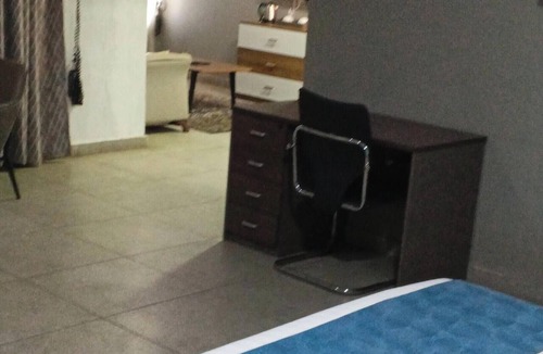 Teshie Hotel | Peach City Hotel