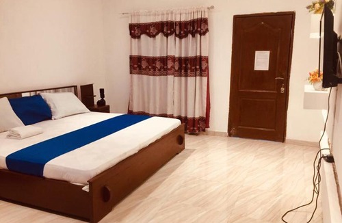 Gomoa House | Premier Inn Guest House and Event Centre-Gomoa Potsin, Kasoa -Winneba Road