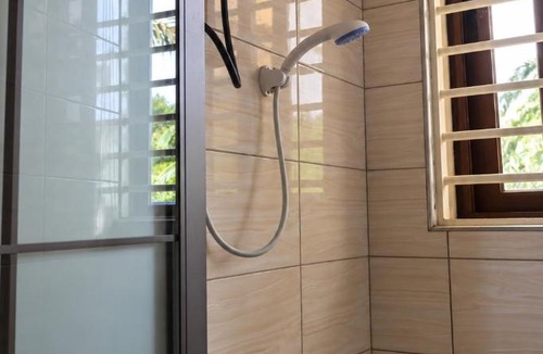 Nungua Apartment | Private !BR 1BT Escape Near Waterfall Wi-Fi n More