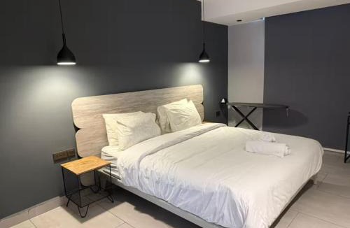 East Legon Hotel | QUATTRO-Sky Suites