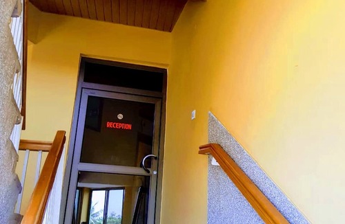 Tema House | Renajoe Exclusive Guesthouse Tema Community 9
