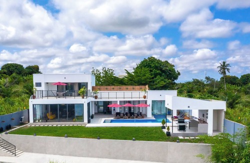North Tongu House | Riverfront Paradise in Vume Ghana