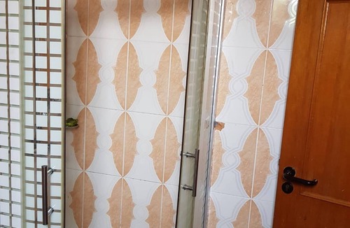 Nungua House | Room in Guest Room - Renajoe Exclusive Guesthouse Tema Community 9