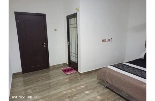 Winneba Cabin | Room with Kitchenette & Washroom