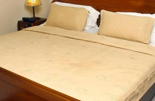 Tema Apartment | Royal City Hotel suite