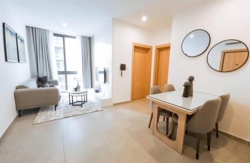 Roman Ridge Apartment | Royal Luxury Home