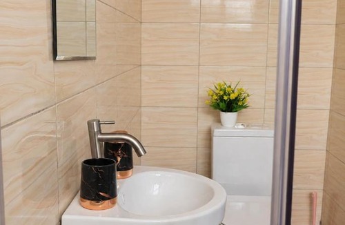 Nungua House | Serene 1BD 1BT Room in Dodowa