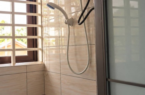 Nungua Apartment | Serene 1BR 1BT Wi-Fi Kitchen DSTV Near Waterfall