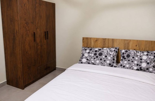 Nungua Apartment | Serene 1BR 1BT Wi-Fi Kitchen DSTV Near Waterfall