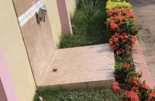 Accra Apartment | Serene 2 bedroom apartment, American Standard.
