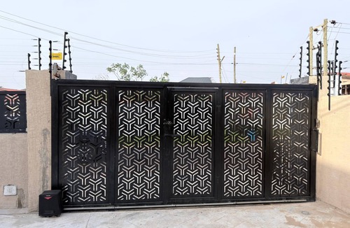 Teshie Apartment | Smart 3 bedroom apartment|Wi-fi|Gated|CCTV|self catering