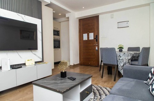 North Ridge Apartment | Solaris Executive 1BR Osu | Pool, Gym & Wi-fi