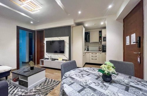 North Ridge Apartment | Solaris Executive 1BR Osu | Pool, Gym & Wi-fi