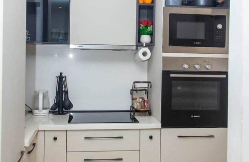 North Ridge Apartment | Solaris Executive 1BR Osu | Pool, Gym & Wi-fi