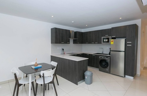 Accra Apartment | Spacious 3-bedroom apartment with WiFi, fitness room in amazing Accra