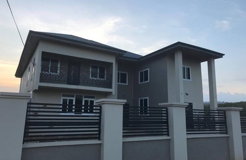 Akosombo House | Spacious 5-bedroom house in peaceful Atimpoku