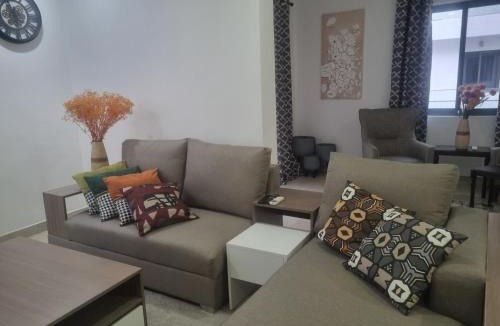 Accra House | Stay Play Away Residences - Luxury 5 bed, Airport Residential