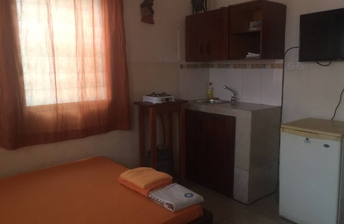 Osu Klottey Apartment | Student Room XL in the Heart of Accra