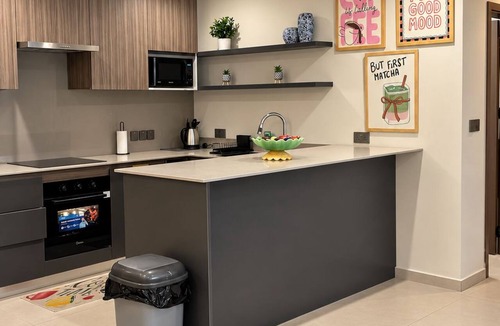 North Ridge Apartment | The Good Stay- Luxe 1 Bedroom Apartment in North Ridge
