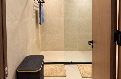 North Ridge Apartment | The Good Stay- Luxe 1 Bedroom Apartment in North Ridge