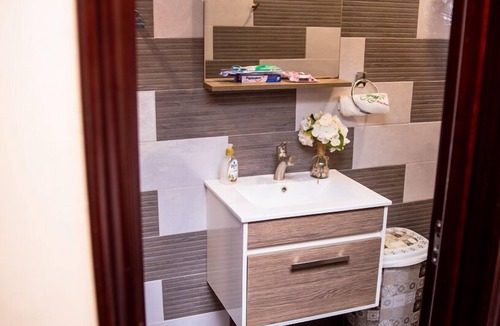 Nungua Hotel | The Green Royal Hotel