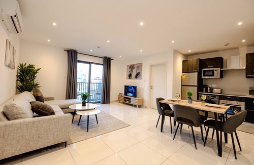 East Legon Apartment | The Haven-Loxwood Luxury 2-Bed with Rooftop Pool
