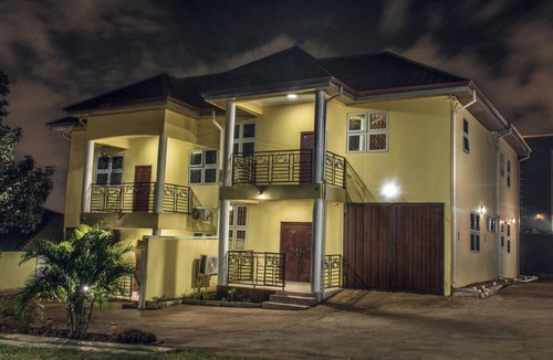 Accra Hotel | The Moments Guest House