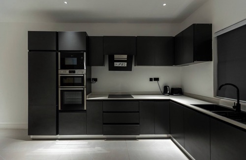 Teshie Apartment | The VVS Apartments - Three-Bedroom Premium Apartment with Balcony