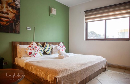 North Ridge Hotel | Tranquil hotel room by Oxford St