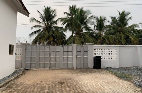 Accra House | Tree fort property 2 in North Legon