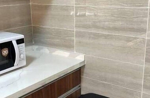 Sakumono Apartment | Two bedroom all en suite at Alphabet city