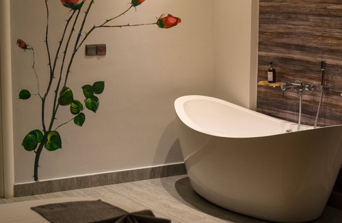 Osu Klottey Hotel | Urbano Hotel
