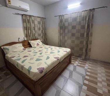 Lome Apartment | Vesty House