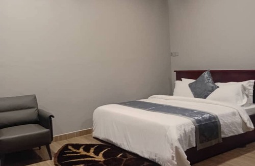 Cape Coast Hotel | Viks Court