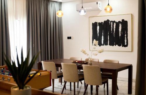 Dansoman Hotel | Villa Hills Hotel