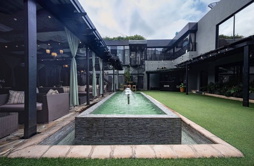 Accra Hotel | Villa Monticello