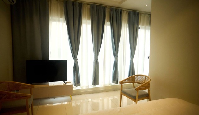 Abram Hills Hotel Ltd