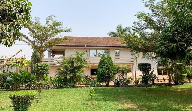 Agbogba Tropical Villa - Spacious-Cozy-Green in Agbogba