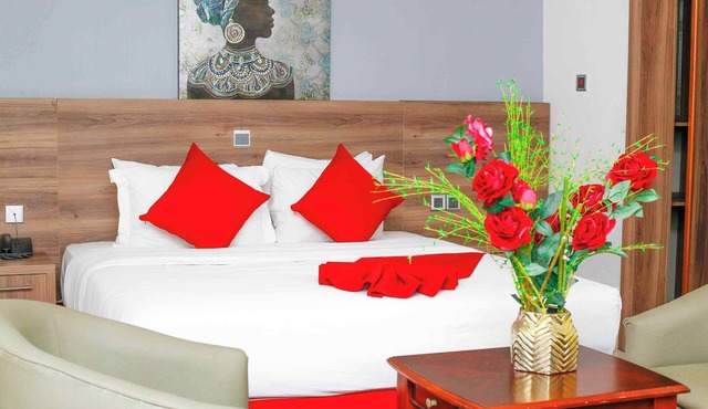 Ave Maria Hotel