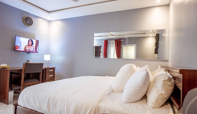 Bella Ella Hotel