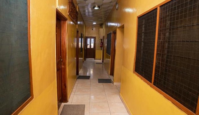 Bombay Hotel