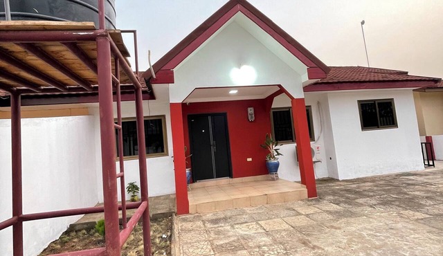Charming 3-bedroom apartment with AC in Accra Oyarifa in Accra Oyarifa